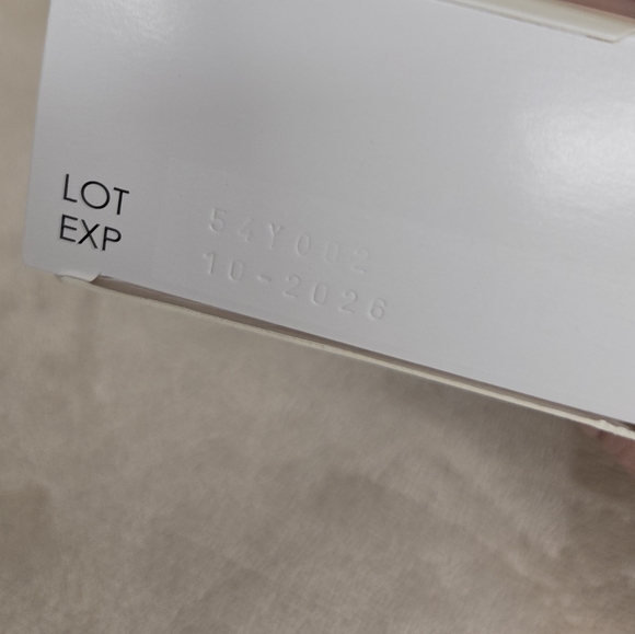 La Roche Posay Toleriane Double Repair Face Moisturizer UV Broad Spectrum SPF 30 - Picture 5 of 10